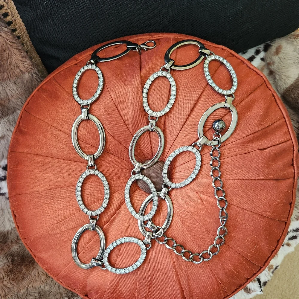Vintage Silver Tone Chunky Oval Link Statement Chain Accessory - Rhinestones